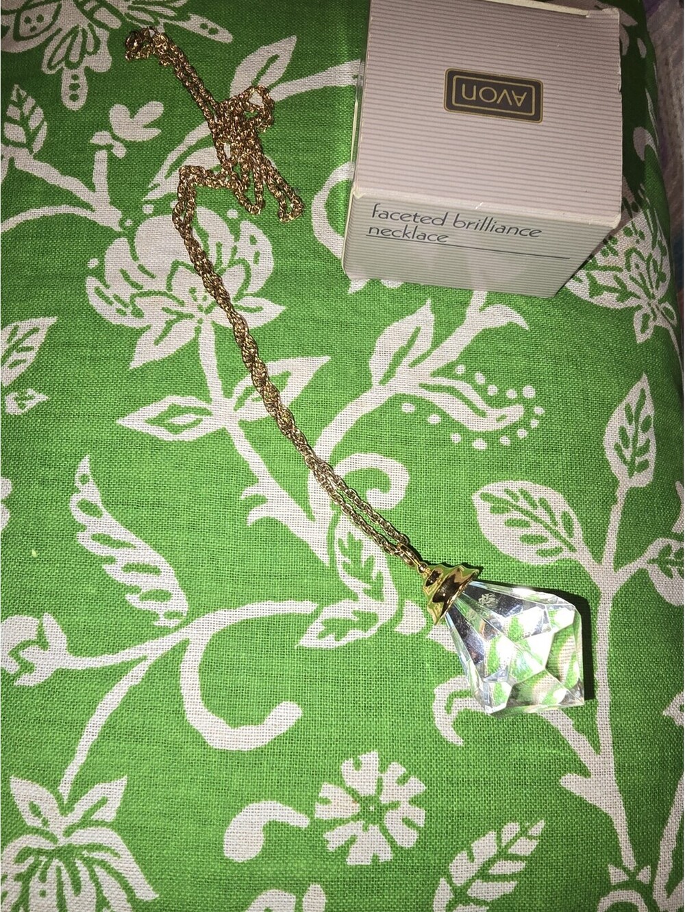 Vintage AVON 1992 Faceted Brilliance Large Crystal Pendant Necklace NOS 16"